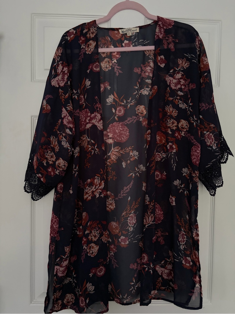Wallflower Black Sheer Floral Lace-Trim Kimono